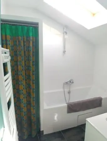 Comme A La Maison סנון